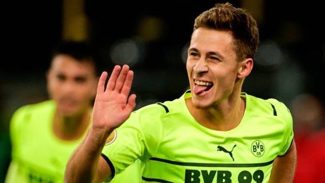 1635297193208008693.jpeg kaiyun-多特菜鸡啄菜幸有小阿扎尔灵光,哈兰德2022再见?